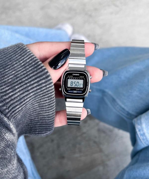 Casio Womens Vintage LA670 Silver Black